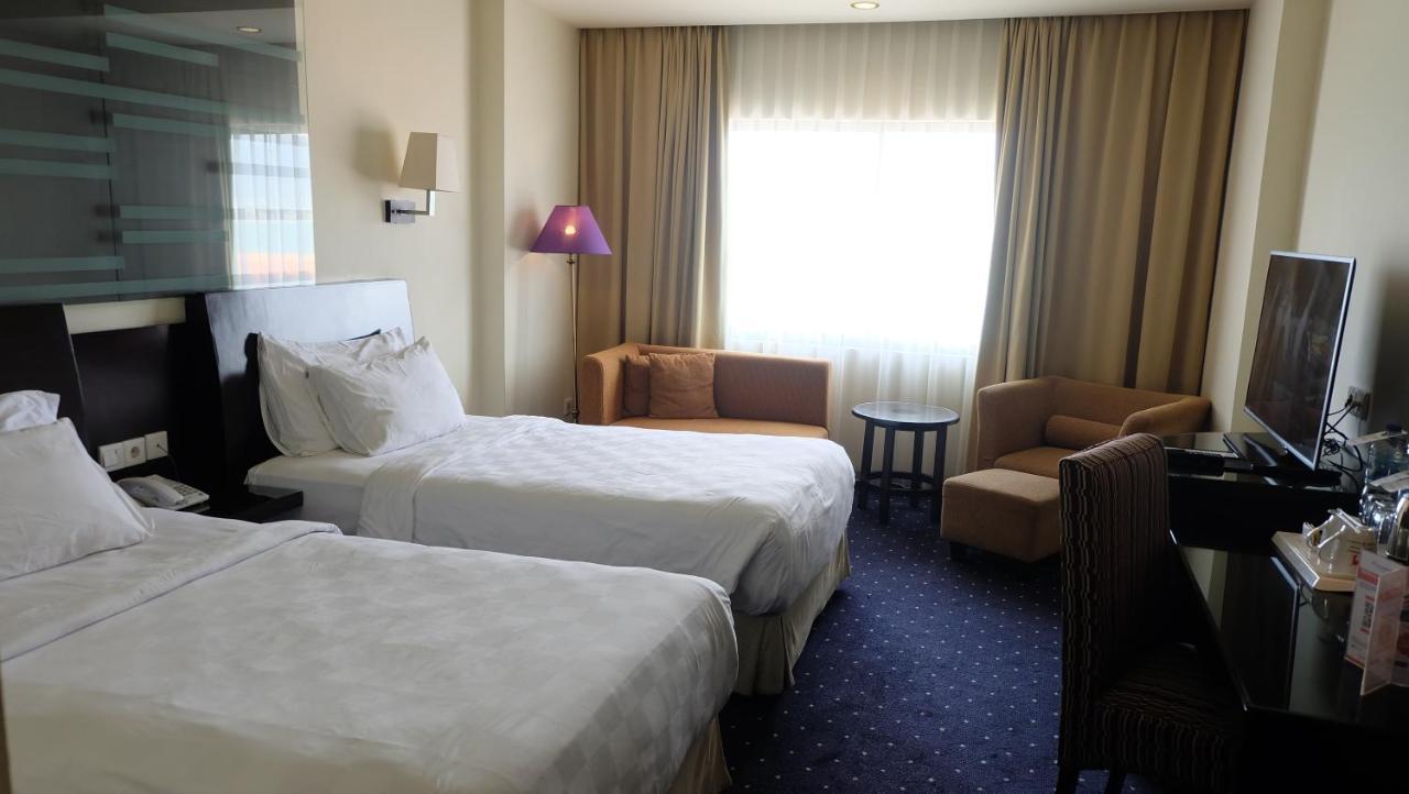 Swiss-Belhotel Silae Παλού Εξωτερικό φωτογραφία