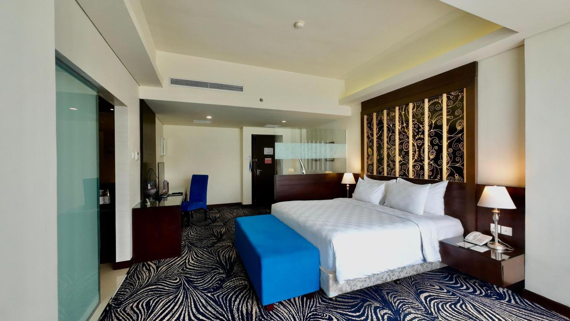 Swiss-Belhotel Silae Παλού Εξωτερικό φωτογραφία